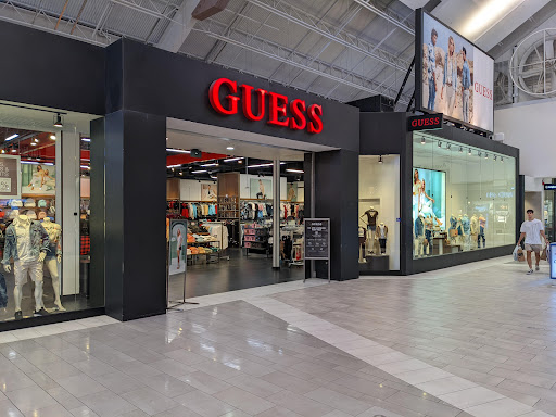 Clothing Store «GUESS Factory», reviews and photos, 12801 W Sunrise Blvd #631, Sunrise, FL 33323, USA