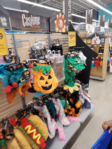 Pet Supply Store «PetSmart», reviews and photos, 1410 NE 23rd St, Pompano Beach, FL 33062, USA