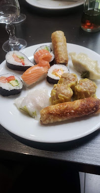 Sushi du Restaurant chinois Délices d'Asie à Châteaubernard - n°9