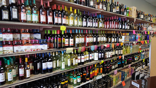 Liquor Store «Norwood Wines & Liquors», reviews and photos, 140 Nahatan St, Norwood, MA 02062, USA