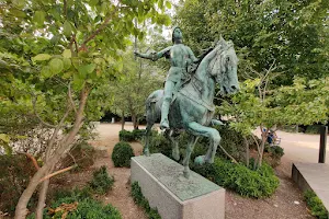 Statue de Jeanne d'Arc image