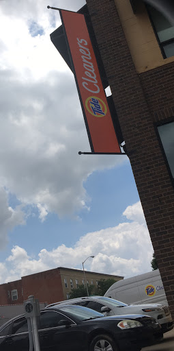 Dry Cleaner «Deering Cleaners Downtown», reviews and photos, 602 N Capitol Ave, Indianapolis, IN 46204, USA