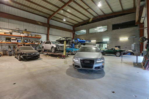 Auto Body Shop «Drew Brothers Customs», reviews and photos, 17031 S Weber Dr, Chandler, AZ 85226, USA