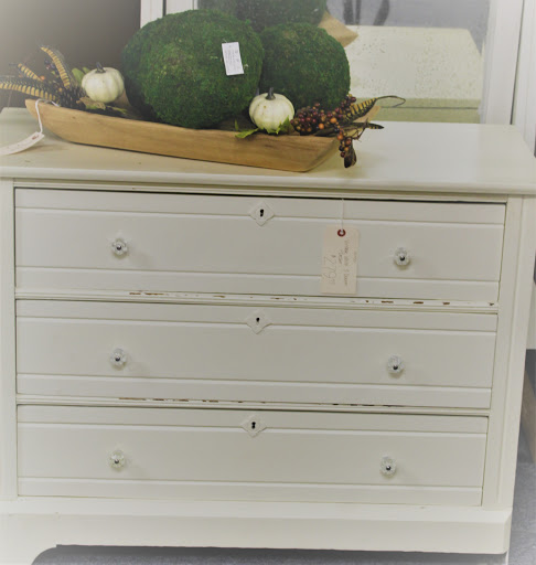 Used Furniture Store «Consign Design Interior», reviews and photos, 5556 Atlanta Hwy, Flowery Branch, GA 30542, USA