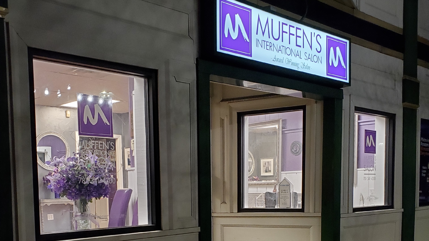 Muffen's International Salon