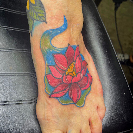 Tattoo Shop «Knuckle Up Tattoo Co.», reviews and photos, 2083 Irvin Cobb Dr, Paducah, KY 42003, USA