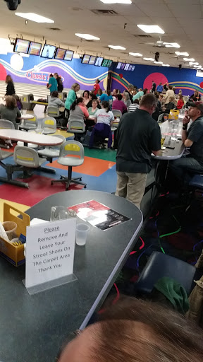 Bowling Alley «Classic Bowl», reviews and photos, 11707 Round Lake Blvd NW, Coon Rapids, MN 55433, USA