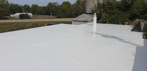 Midwest Commercial Roofing in Linn, Missouri