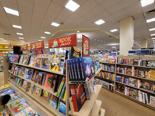 Book Store «Barnes & Noble», reviews and photos, 6646 Loisdale Rd, Springfield, VA 22150, USA