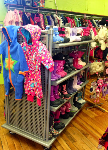 Consignment Shop «Luca Boutique -Childrens & Maternity Designer Consignment», reviews and photos, 193 Water St, Warren, RI 02885, USA