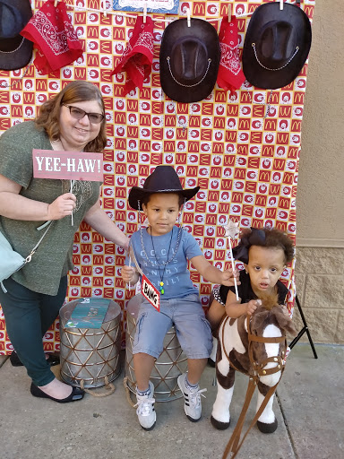 Shopping Mall «Woodforest Shopping Center», reviews and photos, 443 Uvalde Rd, Houston, TX 77015, USA