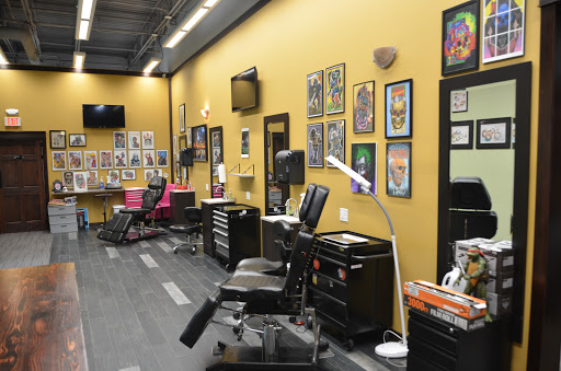 Tattoo Shop «Neon Dragon Tattoos», reviews and photos, 5350 Council St NE Ste E, Cedar Rapids, IA 52402, USA