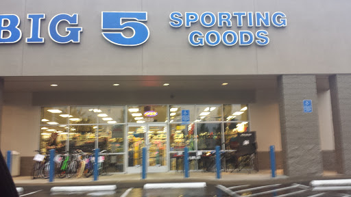 Sporting Goods Store «Big 5 Sporting Goods - McMinnville», reviews and photos, 2525 OR-99W, McMinnville, OR 97128, USA