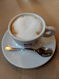 Cappuccino du Restaurant américain Twinkie Breakfast & Lunch à Paris - n°4