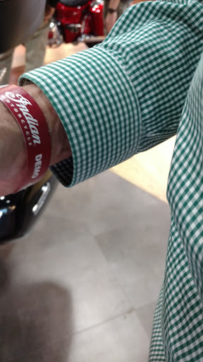 Motorcycle Dealer «Indian Motorcycle Kansas City & RideNow Powersports Kansas City», reviews and photos, 800 N Rogers Rd, Olathe, KS 66062, USA