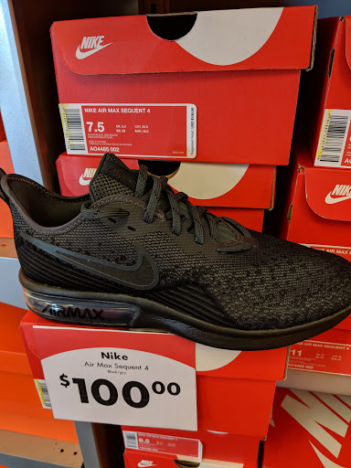 Shoe Store «Shoe Carnival», reviews and photos, 11255 Garland Rd, Dallas, TX 75218, USA