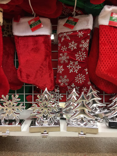 Dollar Store «Dollar Tree», reviews and photos, 2485 SW Cherry Park Rd, Troutdale, OR 97060, USA