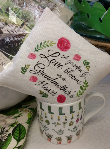 Gift Basket Store «Goldenberry Gifts & Gourmet», reviews and photos, 149 Cherry St, New Canaan, CT 06840, USA