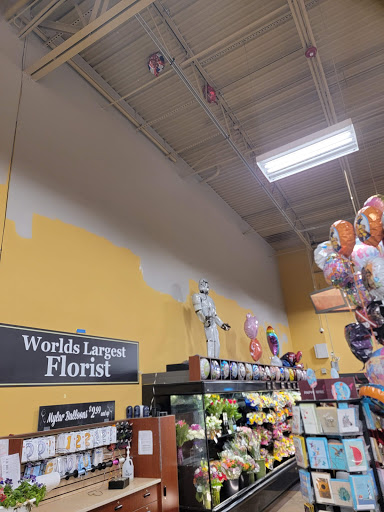 Shopping Mall «Poplar Plaza Shopping Center», reviews and photos, 3440 Poplar Ave, Memphis, TN 38111, USA