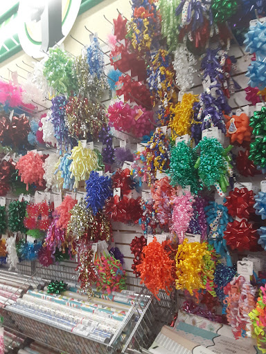 Dollar Store «Dollar Tree», reviews and photos, 429 Indiana Ave, New Castle, IN 47362, USA