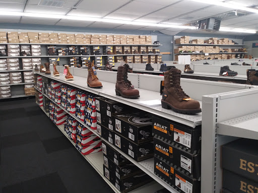 Shoe Store «Big Daddys Boots & Shoes», reviews and photos, 3705 McEver Rd, Oakwood, GA 30566, USA