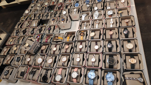 Watch Store «Fossil Store», reviews and photos, 11211 120th Ave, Pleasant Prairie, WI 53158, USA
