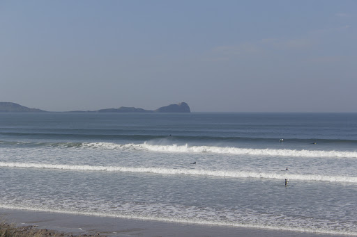 South Wales Surf Lessons