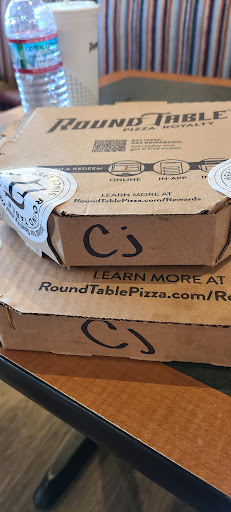 Pizza Restaurant «Round Table Pizza», reviews and photos, 2819 W March Ln, Stockton, CA 95219, USA