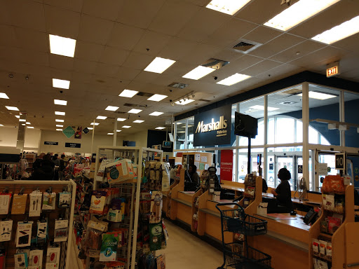 Shopping Mall «Riverpoint Center», reviews and photos, 1730 W Fullerton Ave, Chicago, IL 60614, USA