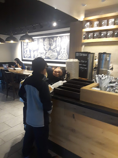 Coffee Shop «Starbucks», reviews and photos, 14 Fenn Rd, Newington, CT 06111, USA
