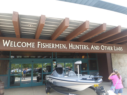Sporting Goods Store «Bass Pro Shops», reviews and photos, 2250 SW Gatlin Blvd, Port St Lucie, FL 34953, USA