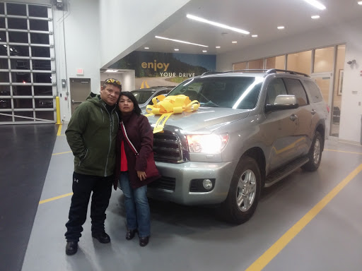 Used Car Dealer «CarMax», reviews and photos, 10315 Hickman Rd, Urbandale, IA 50322, USA