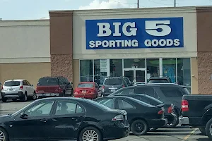 Big 5 Sporting Goods image