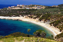 Foto di Fari beach con baia spaziosa
