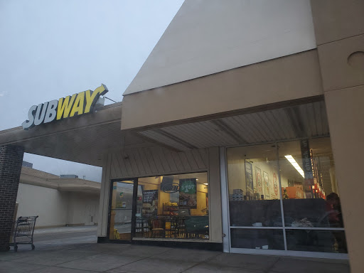 Shopping Mall «Southland Four Seasons Shopping Center», reviews and photos, 600 Clairton Blvd, Pittsburgh, PA 15236, USA