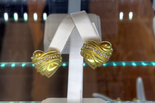 Jewelry Store «Accurate Precious Metals Coins, Jewelry & Loans», reviews and photos, 1855 Hawthorne Ave NE, Salem, OR 97301, USA