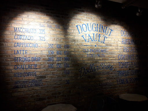Donut Shop «Doughnut Vault», reviews and photos, 111 N Canal St, Chicago, IL 60606, USA