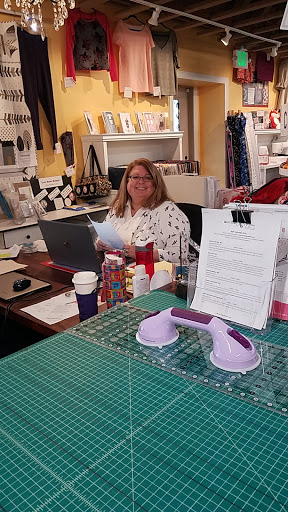 Quilt Shop «Quilting Mayhem», reviews and photos, 1118 1st St, Snohomish, WA 98290, USA