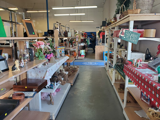 Thrift Store «St. Vincent de Paul Thrift Store», reviews and photos, 4009 S 56th St, Tacoma, WA 98409, USA