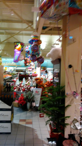 Grocery Store «Schnucks», reviews and photos, 2073 Washington Crossing, Washington, MO 63090, USA