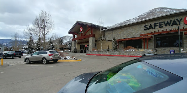 Safeway 2131 N Frontage Rd W, Vail, CO 81657