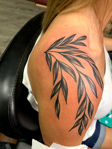 Explore halo reach tattoo ideas, creative tattoo ideas in Cape Coral, available at UNRIVALED INK