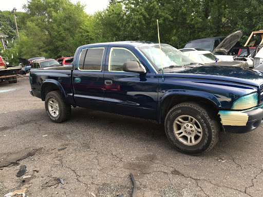 Auto Repair Shop «Boulevard Auto Center & AUTO SALES», reviews and photos, 2475 W Grand Blvd, Detroit, MI 48208, USA