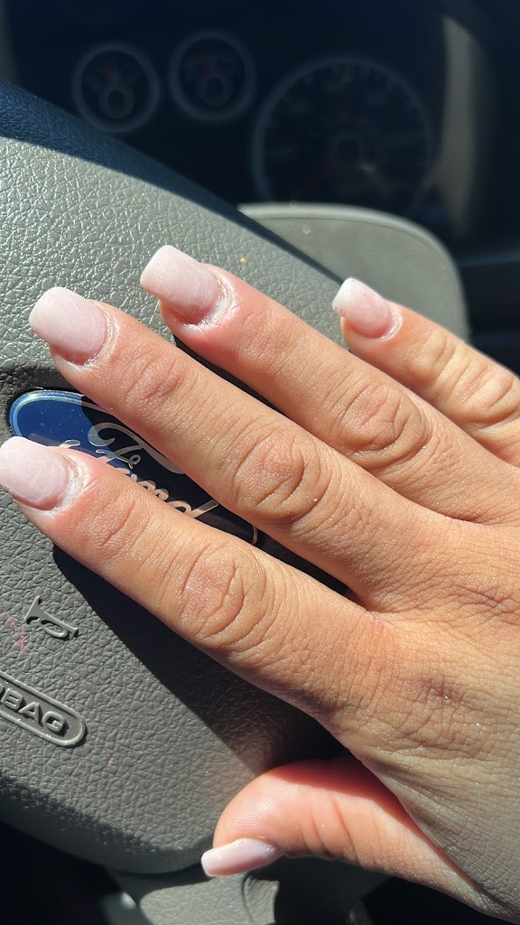Allure Nails & Spa 92530