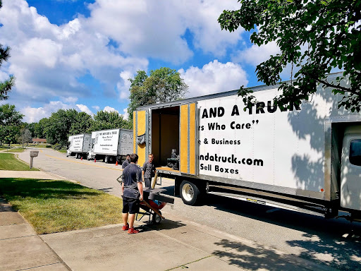 Moving and Storage Service «Two Men and a Truck», reviews and photos, 5777 Decatur Blvd #250, Indianapolis, IN 46241, USA