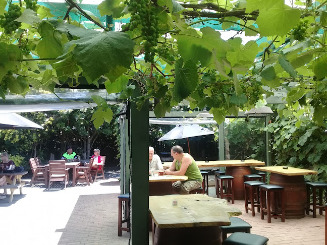 Porthouse Bar and Eatery Open Times