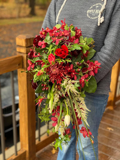 Florist «Secret Garden Florist & Gift Shop, Inc», reviews and photos, 2294 NY-208, Montgomery, NY 12549, USA