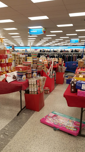 Clothing Store «Ross Dress for Less», reviews and photos, 2151 N Harris Blvd, Layton, UT 84041, USA