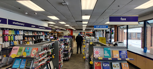 Print Shop «FedEx Office Print & Ship Center», reviews and photos, 369 W Army Trail Rd, Bloomingdale, IL 60108, USA