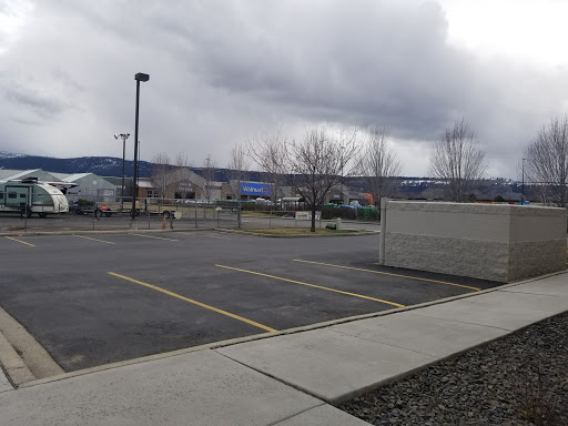 Grocery Store «Grocery Outlet Bargain Market», reviews and photos, 11301 Island Ave, Island City, OR 97850, USA